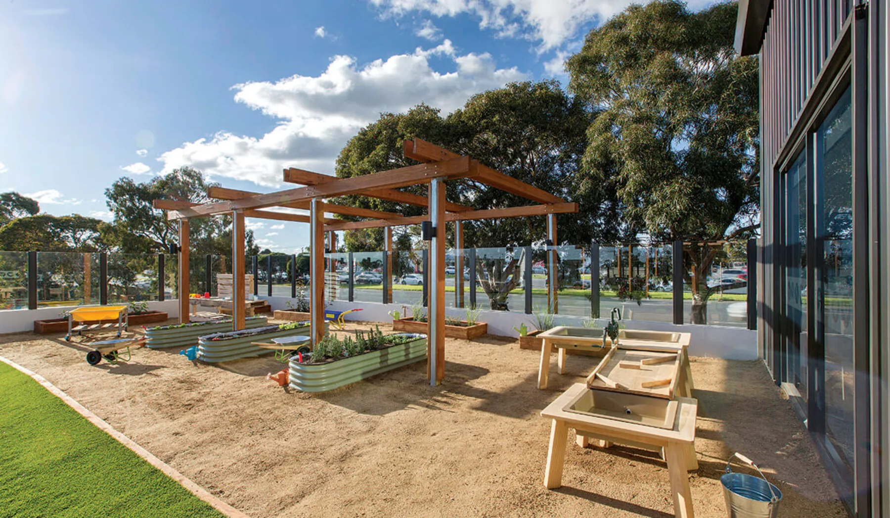 Edible garden and mud kitchen