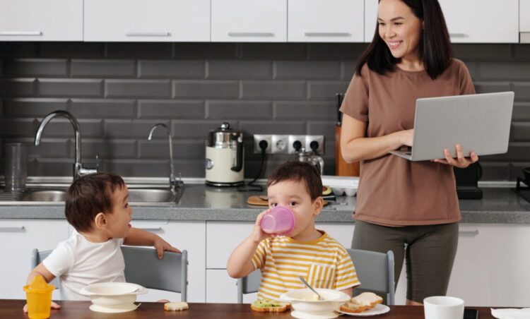 5 Ways To Be A Happy Working Parent